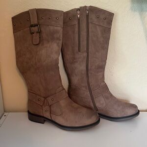 Brand New Never Worn Boots